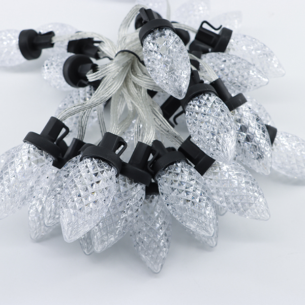 C9 Argyle Bulb Light